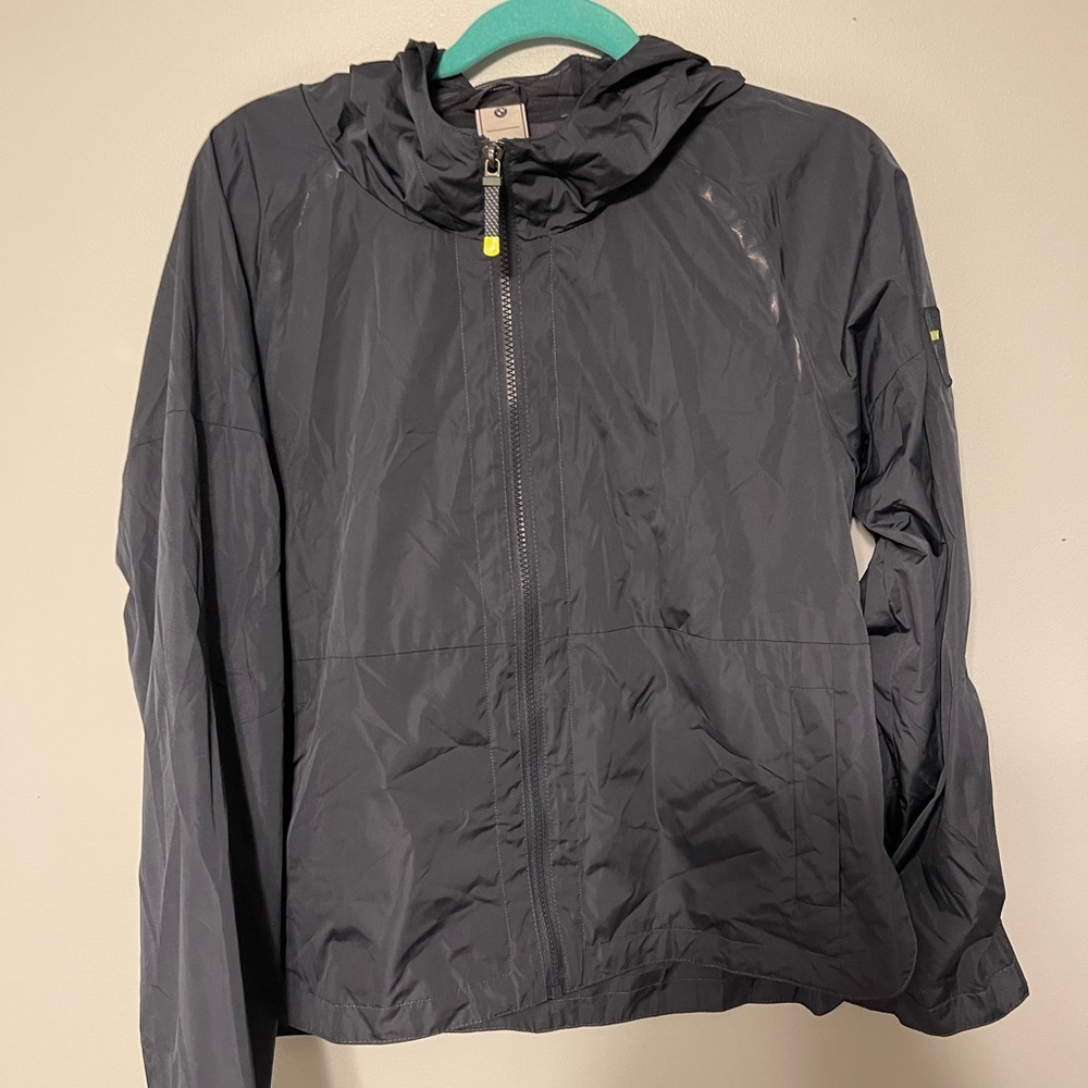 NWOT BMW wind breaker